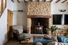 Charming 17th Century Cotswold Cottage